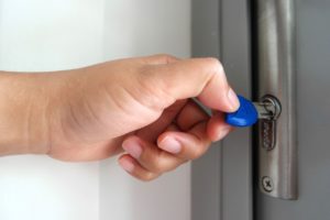 Read more about the article Landlord Lock Buying Guide (Which Features Matter)